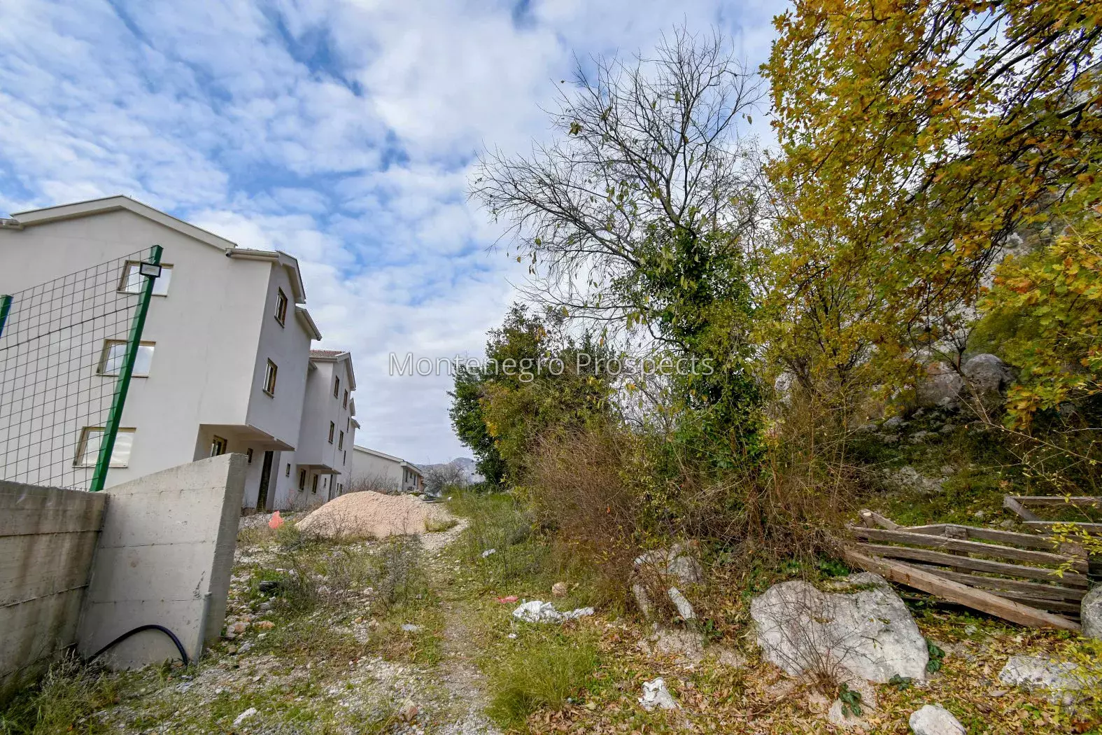 Plot for sale 13435 2.jpg