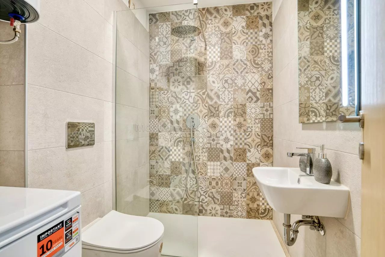 One bedroom apartment for sale 13828 6 1280x853