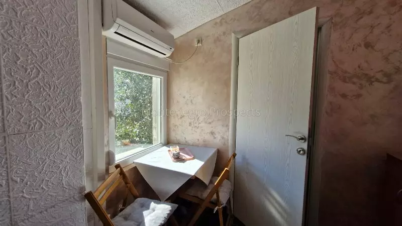 Studio apartment for sale kotor 7