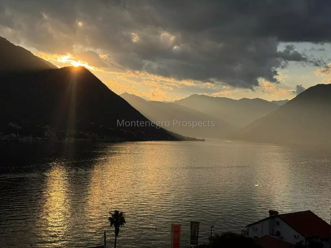 12753 dobrota 3 1067x800