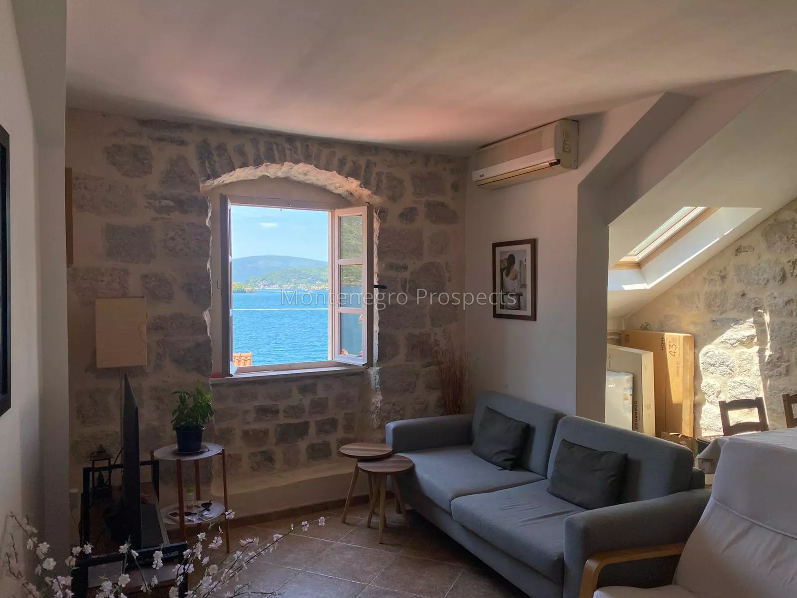 Tw bedroom apartment with seaview perast 1