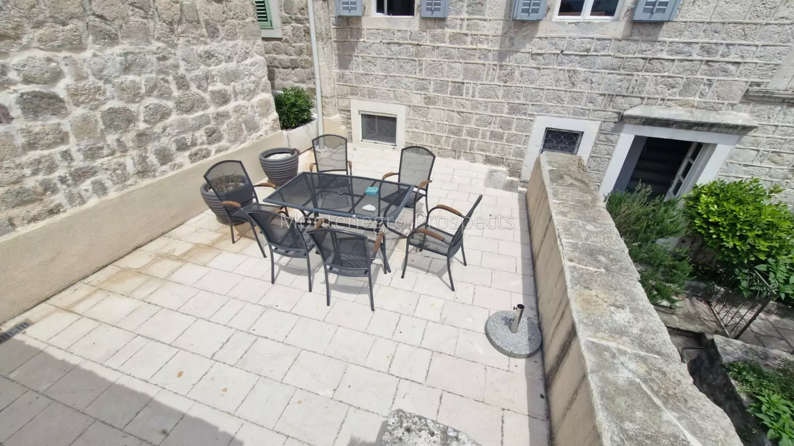 Two bedroom apartment for sale perast 2