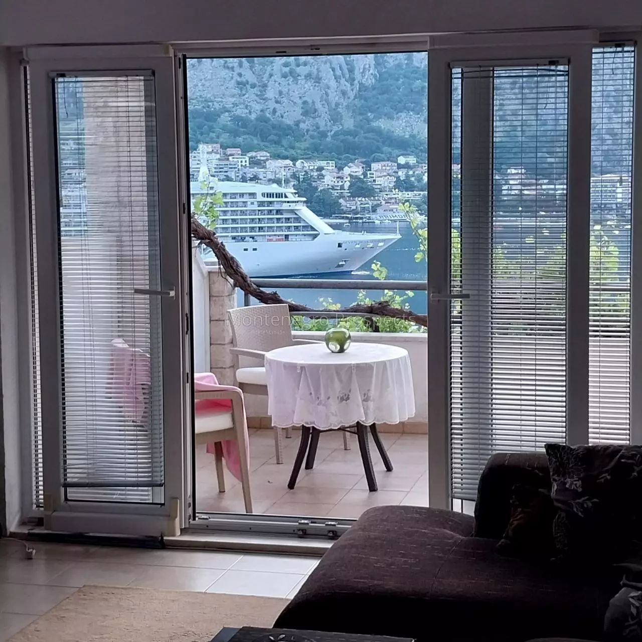 Two bedroom apartment with excellent sea views kotor 13855 7