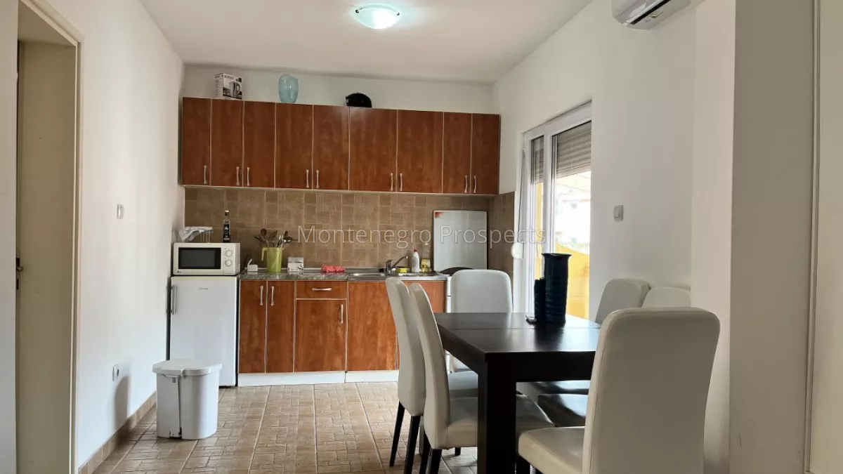 Two bedroom apartment 5min from the sea prcanj 13567 15
