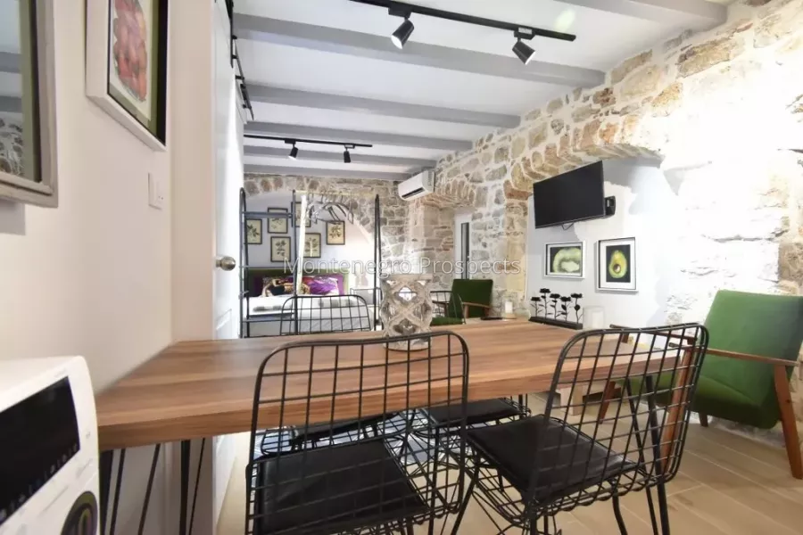 Recently renovated one bedroom apartment in the old town of kotor 13492 1 5 0.jpg