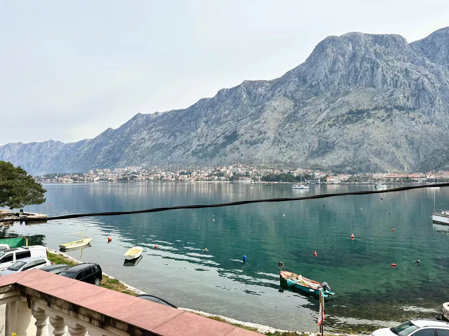 Apartment for sale 13570 27