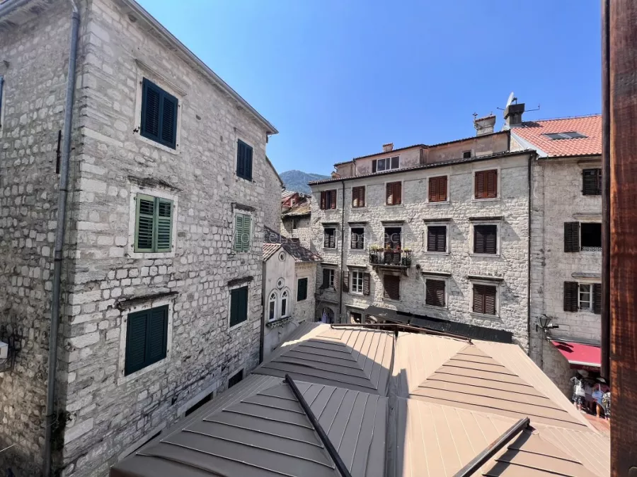 Modern two bedroom apartment at the museum square old town of kotor 13625 3 1067x800
