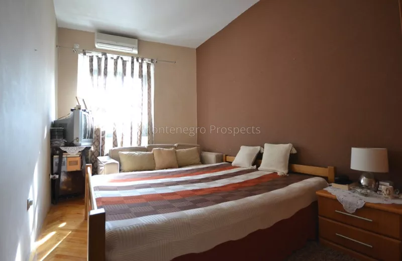 Charming two bedroom apartment in the heart of kotors old town 2057 7