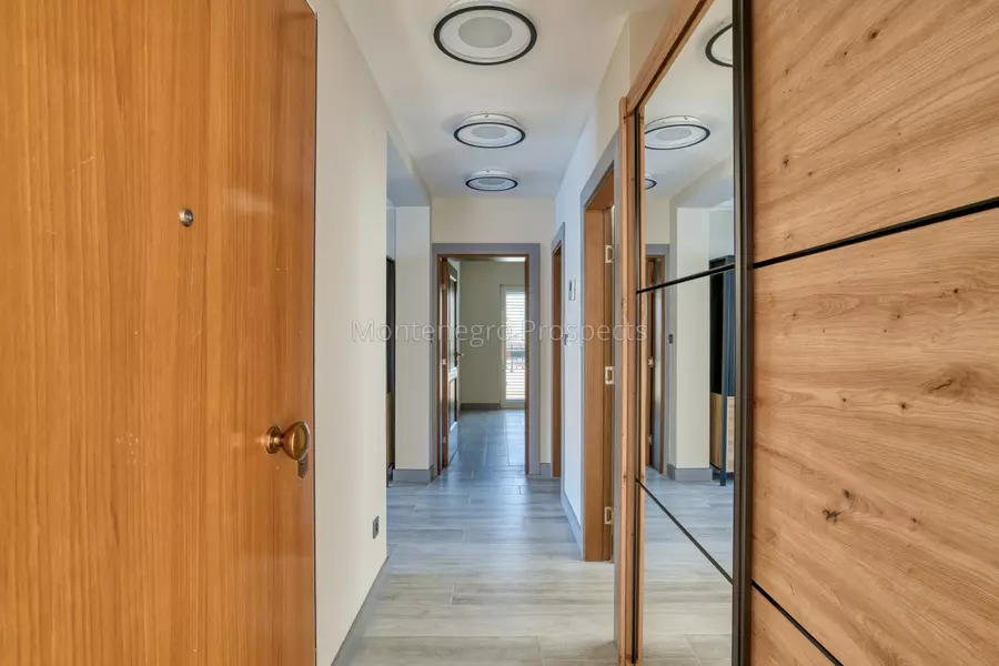 Apartment for sale in prcanj 13809 50 1575x1050