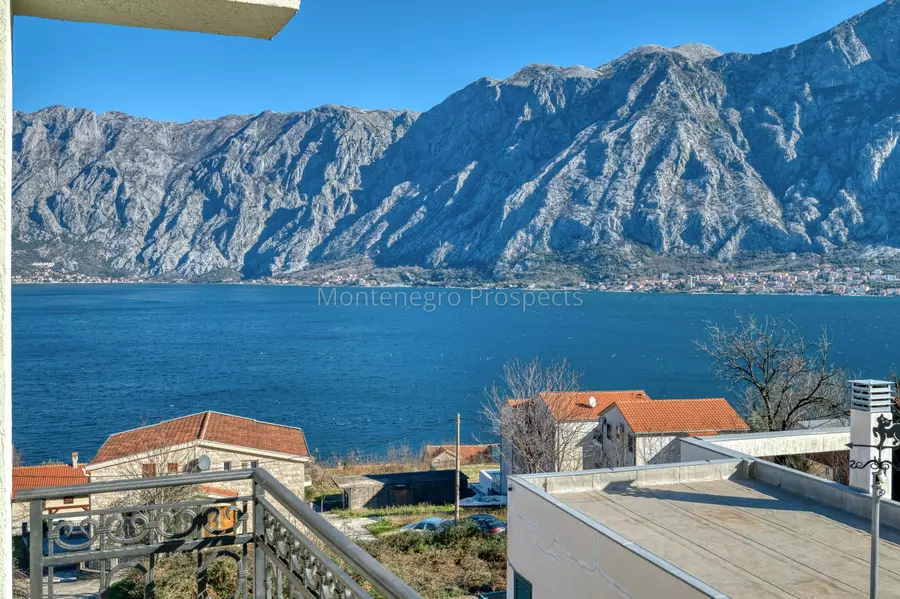 Apartment for sale in prcanj 13809 9 1577x1050