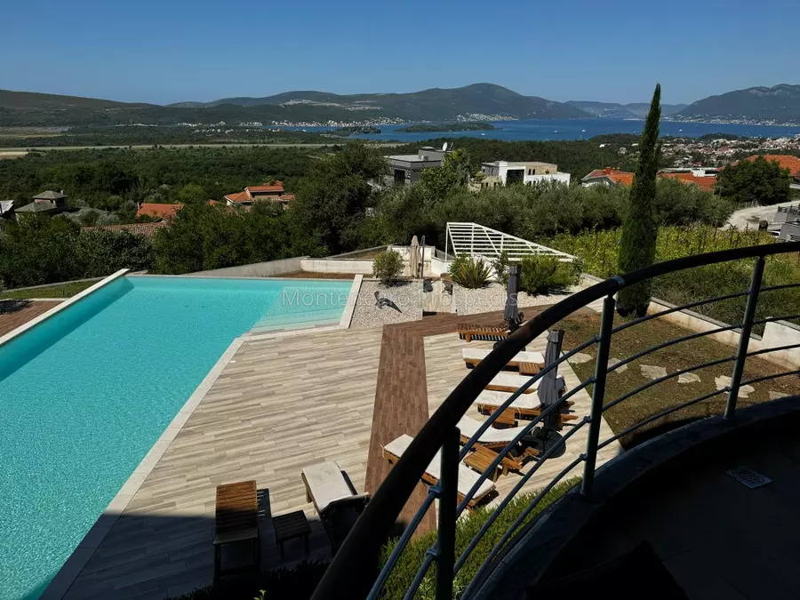 Luxury two bedroom apartment with sea views located in a complex with shared pool kavac 13815 15 1024x768