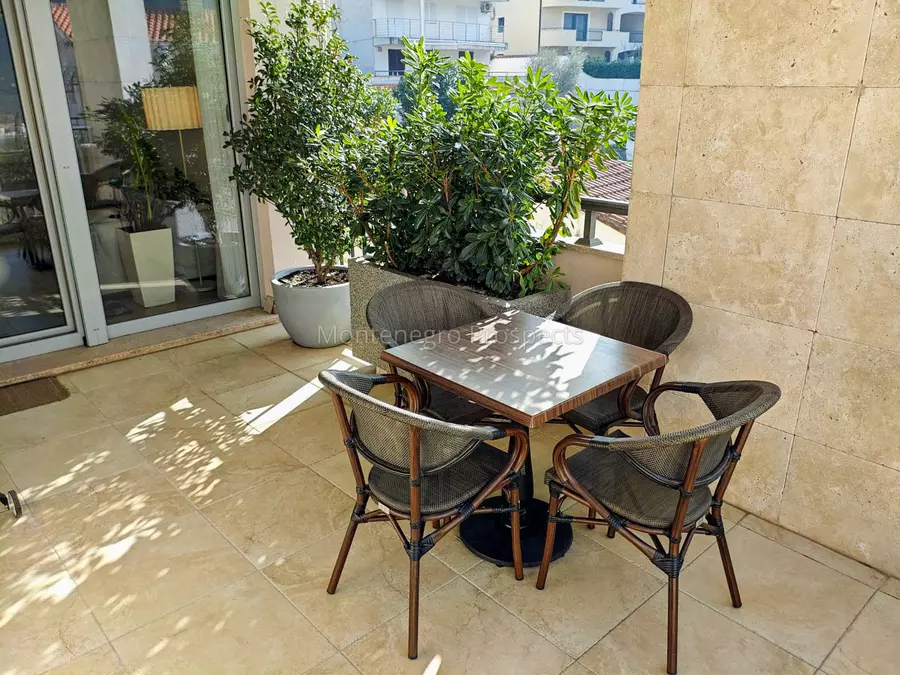 Three bedroom apartment for sale in dobrota   70 m from the sea 13838 33