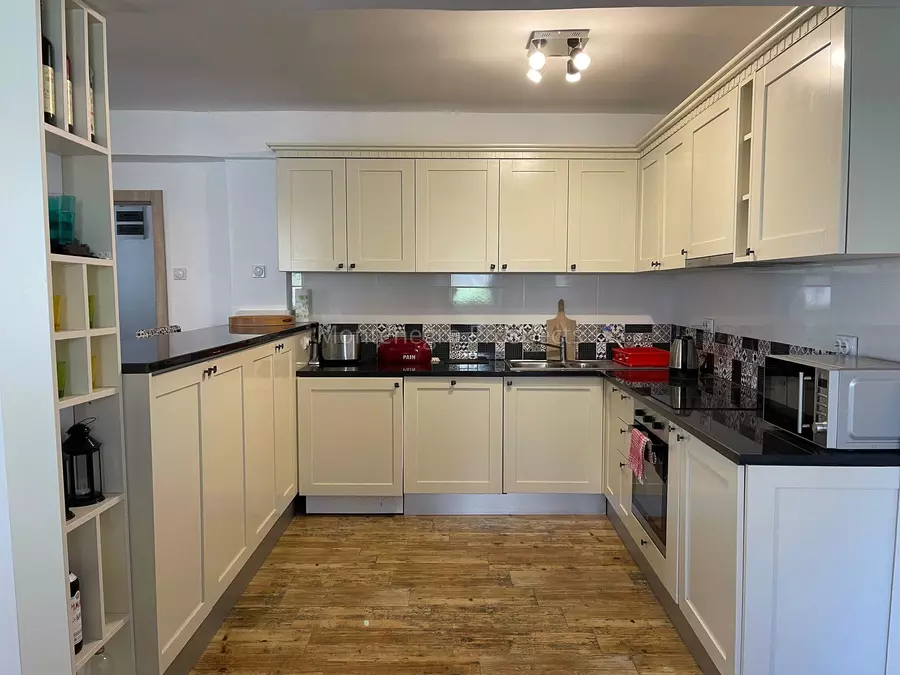 14184 risan stone house 7