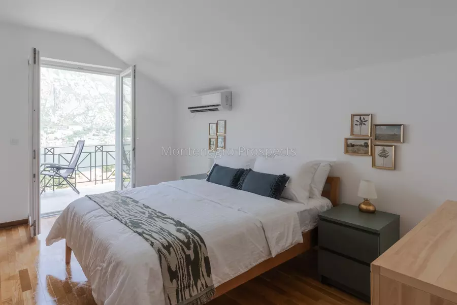Two bedroom apartment with sea views in prcanj kotor bay 13854 11